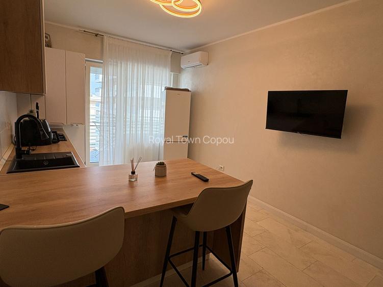 Apartament cu 2 camere de inchirat- Royal Town Copou Iasi - 2