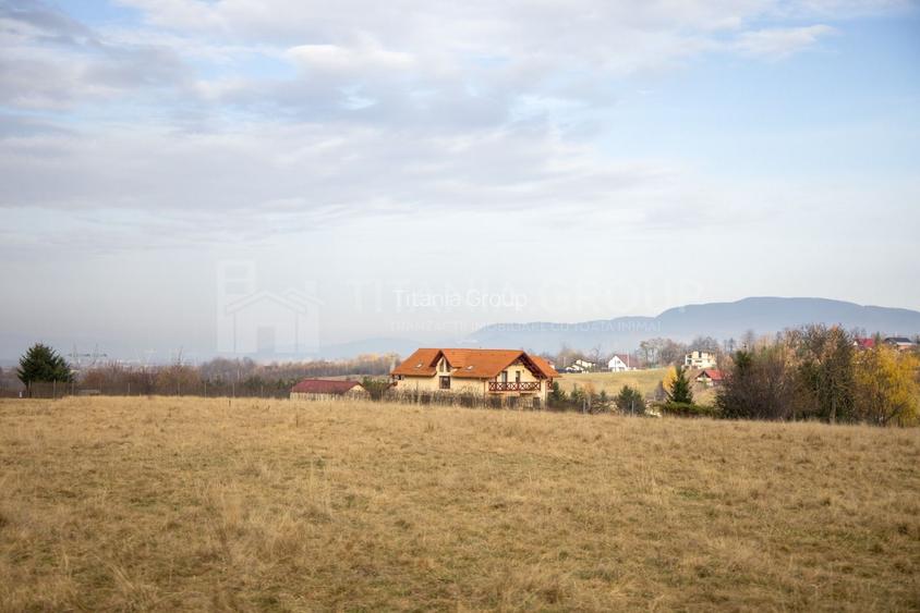 Teren intravilan parcelabil, priveliște spre munți, Sohodol, Bran - 6