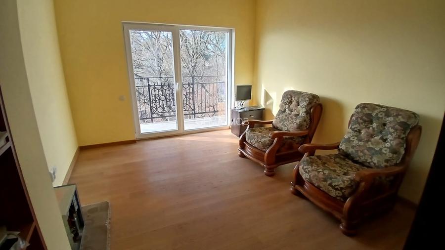 Casă cu 4 apartamente independente în Grigorescu , 260 mp - 2