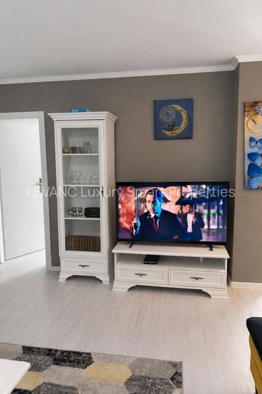 Vilă Impunătoare de Vânzare în Bușteni - Ideală pentru Investiție - 4