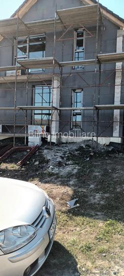 Casa de vanzare ,136 mp , semifinisata, teren 700 mp ,in Chinteni - 3