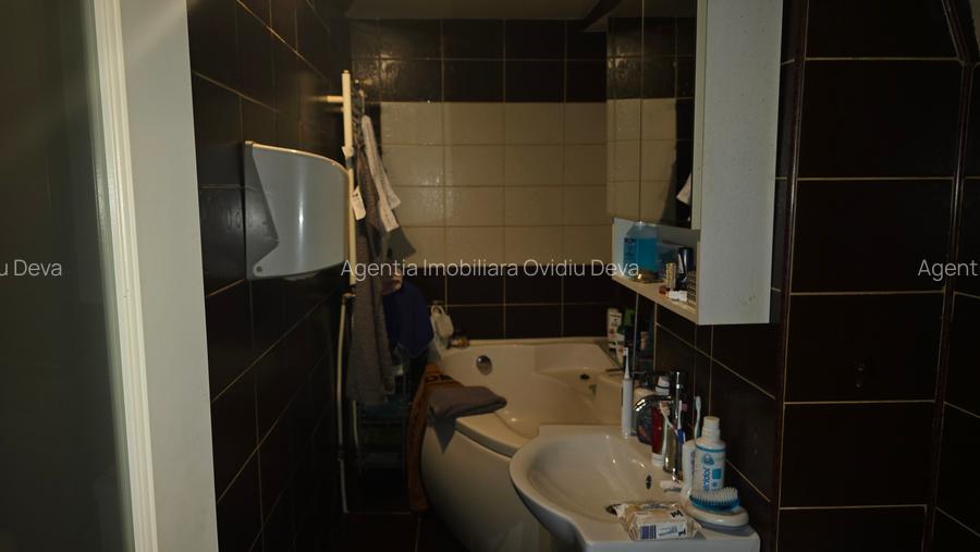 Vand apartament cu 2 camere decomandat in Deva, zona Eminescu (Profi), etaj 1, - 5