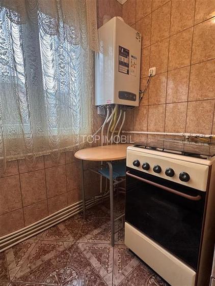 Inchiriere Apartament cu 2 camere Podu Ros - 3