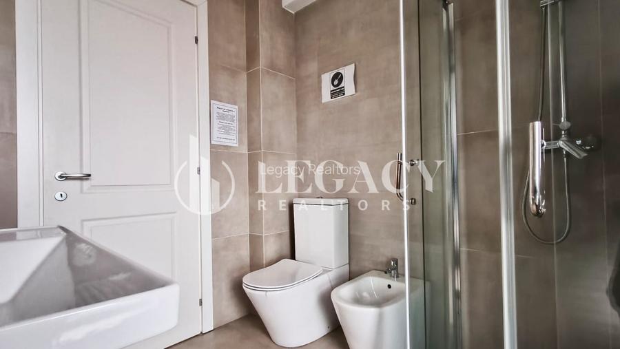 Spatiu birou modern cu 2 locuri de parcare in Grand Beetle Pacurari - 8