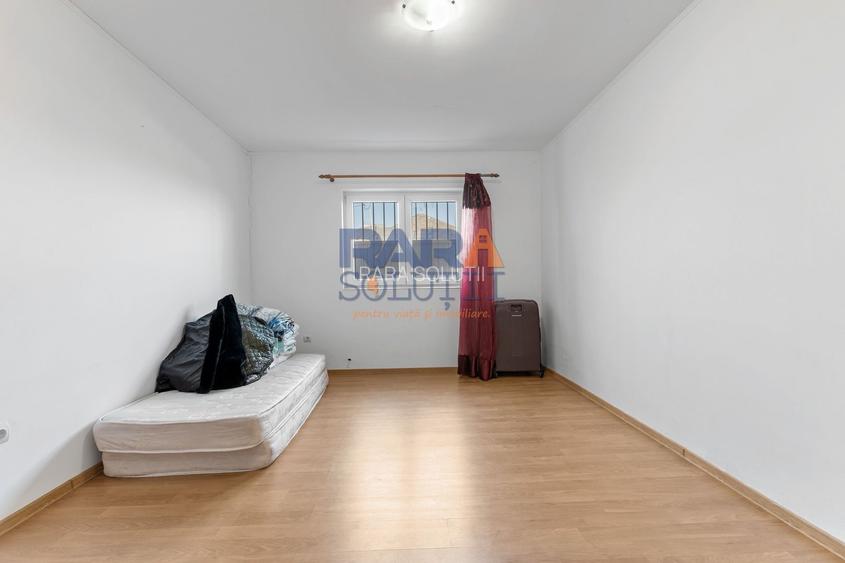 Casă 2015 - 4 dormitoare, 2 băi, 2 bucătării - 7