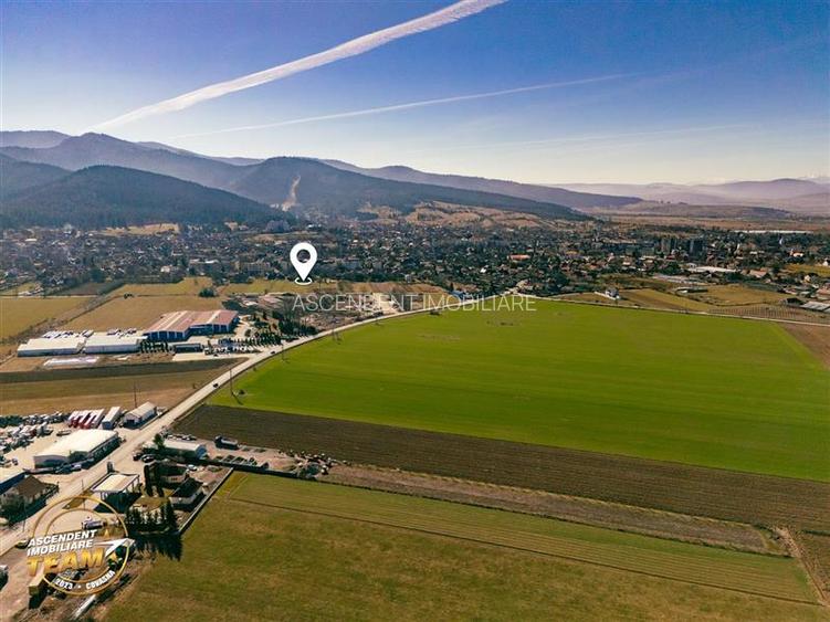 Film! 1.500 mp teren intravilan, cu documentie urbanistica, orasul Covasna - 6