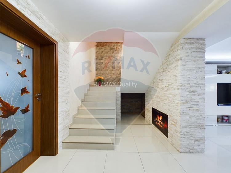 Casă / Vilă 5 camere + Mansarda Foarte Spatioasa - 9