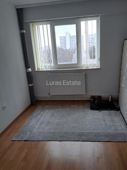 Apartament 3 camere – Zona Casa de Cultura • Decomandat - 4