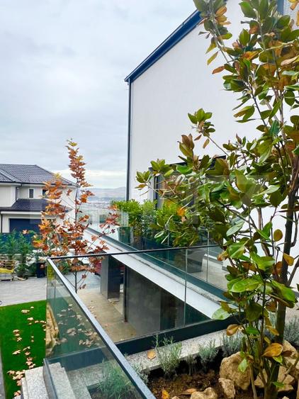 Casa individuala, 5 camere, garaj, 305 mp, 627 mp, la 5 minute de Vivo - 11