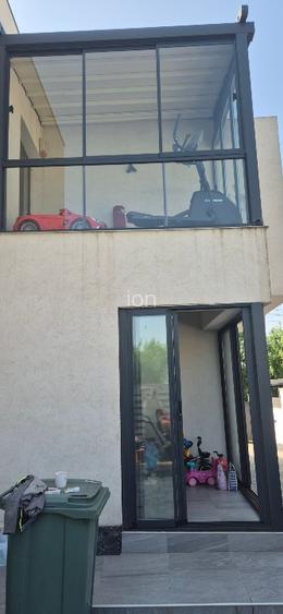 Casa 5 camere, 3 bai, 3 locuri de parcare, teren 302 mp, Tunari, vedere la lac - 3