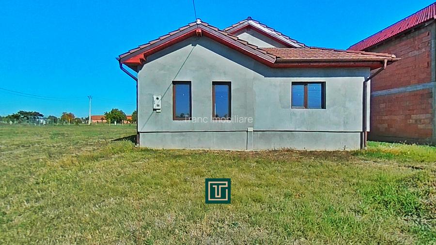 Casă cu 4 camere de vânzare în Fântânele – cartier nou de case, aproape de Arad - 2