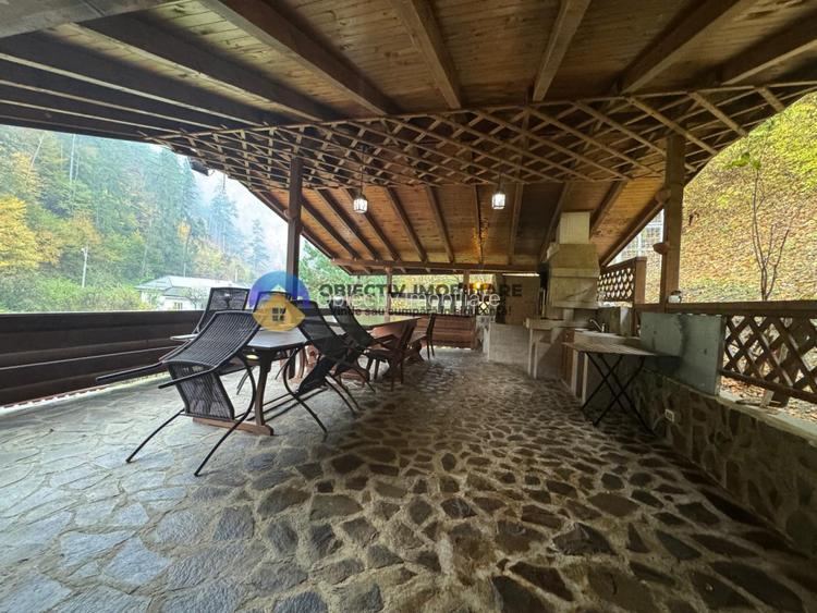 Casa cu posibilitate transformare in pensiune si teren de vanzare Piatra Neamt  - 6