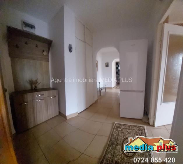 Apartament 3 camere decomandat Micro 21 – Etaj 2 - 2