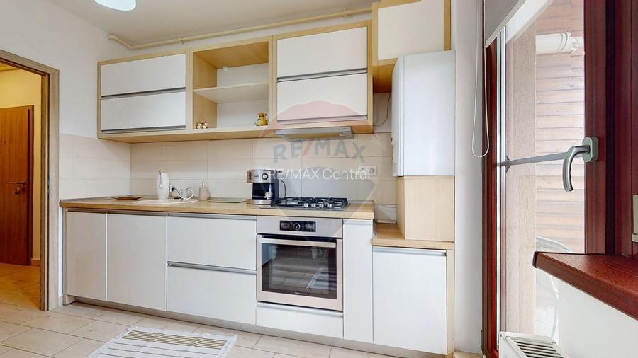 Apartament cu 2 camere de închiriat în zona Tractorul - 14