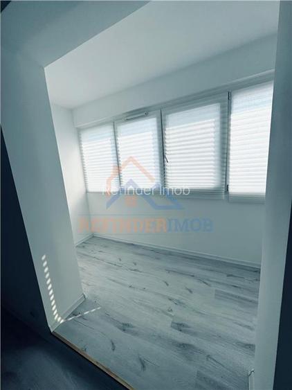 Apartament de vanzare cu 3 camere, zona Titan - Piata Minis - 10