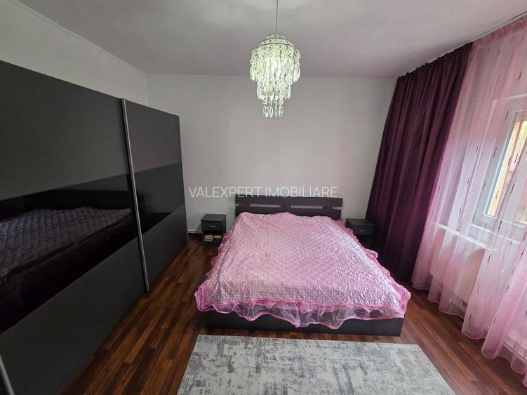 Casa in cart. 23 August, constructie 20212, supra. 250mp, mob/utilata. - 9