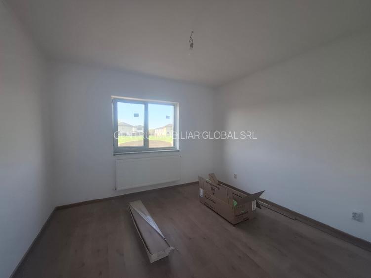 Casă individuală cu 3 camere, la cheie, într-o zonă liniștită - 16