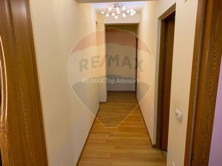 VANZARE Apartament cu 3 camere in zona Voluntari - 11