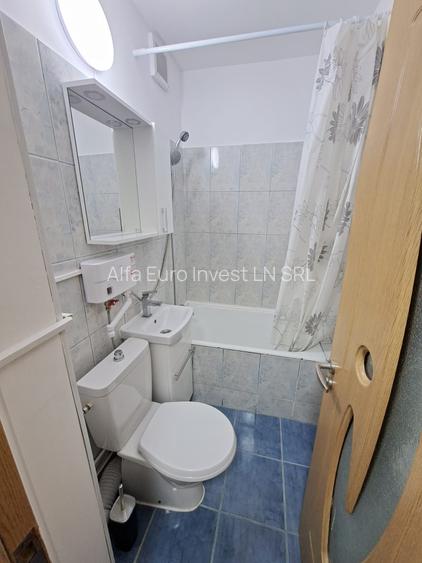 Inchiriez Garsoniera in Tractoru, aproape de Coresi, cu parcare - 5