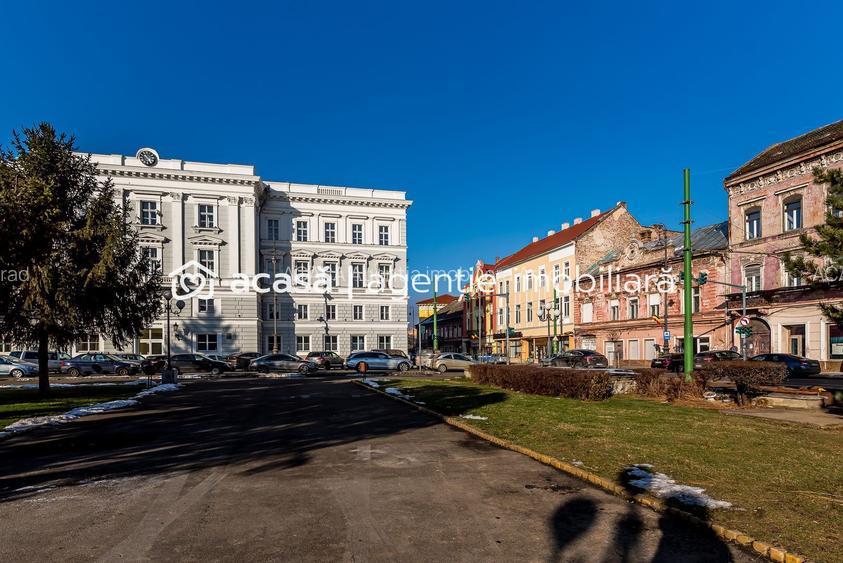 Clădire ultracentrală Arad | lângă Teatru | NU este Monument! - 3