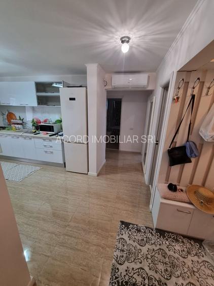 Capitol-apartament 3 camere decomandat finisat modern - 16