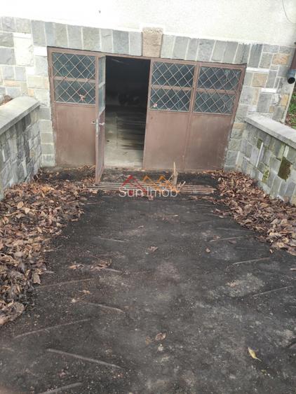 Casa D+P+E, an 1980, teren 285 m2, zona foarte buna, Campina, Prahova - 10