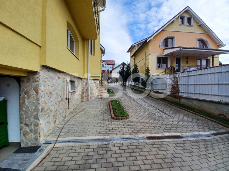 Casa individuala de inchiriat garaj pivnita curte generoasa Strand II - 2