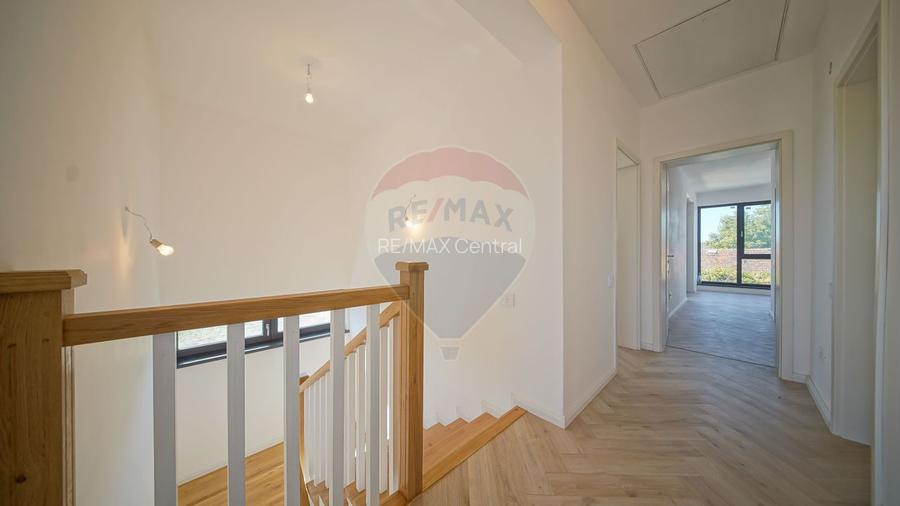 Casă / Vilă cu 5 camere de vânzare - 21