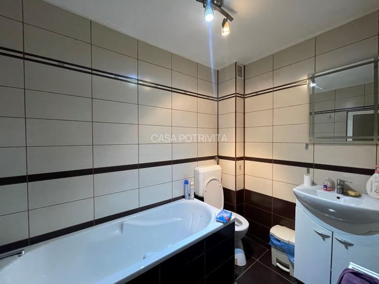 Tomis I, vila P+1 cu 4 camere, 2 balcoane, curte, loc de parcare - 18