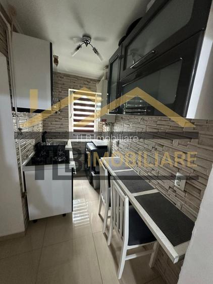 Apartament de 3 camere, 55mp, Zona Strazii Bulevardul 1848 - 10