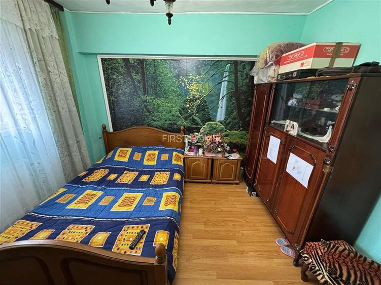 Apartament 3 camere zona centrala , etaj 7, pret 63.000 Euro neg. - 9