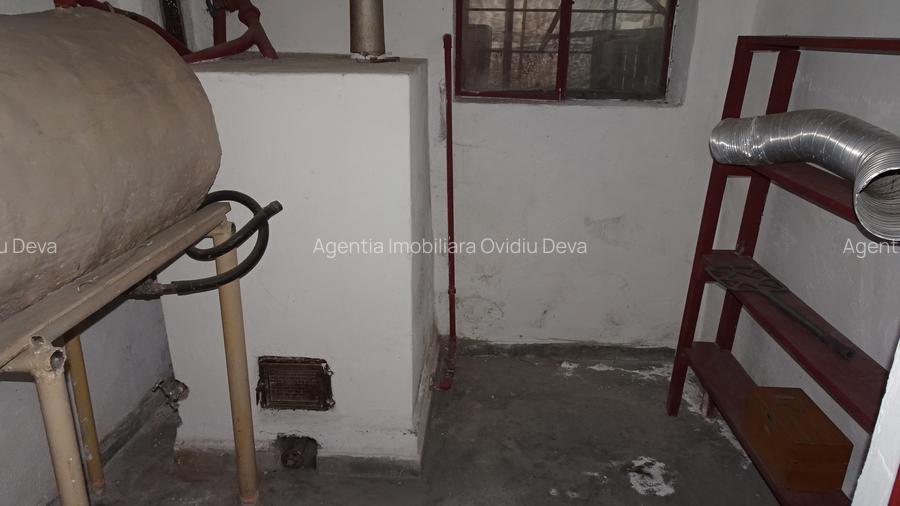 Vand apartament cu 4 camere cu garaj si beci in duplex in Deva, - 9