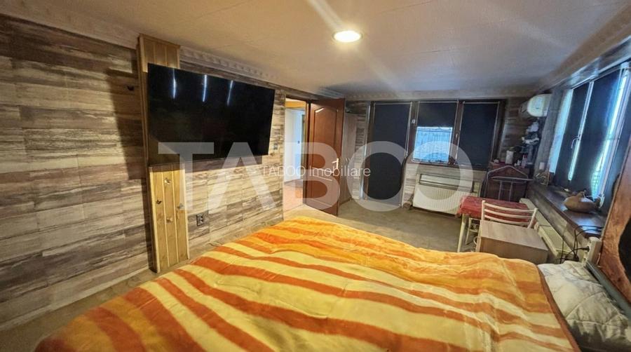 Casa de vanzare cu 4 camere individuala Sibiu - 2