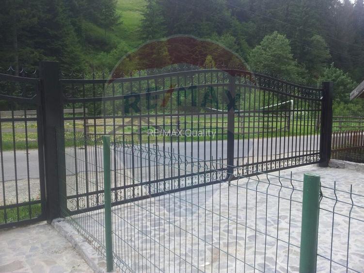 Vila / Pensiune / Camin / Azil seniori, zona superba Moeciu, parcare - 6