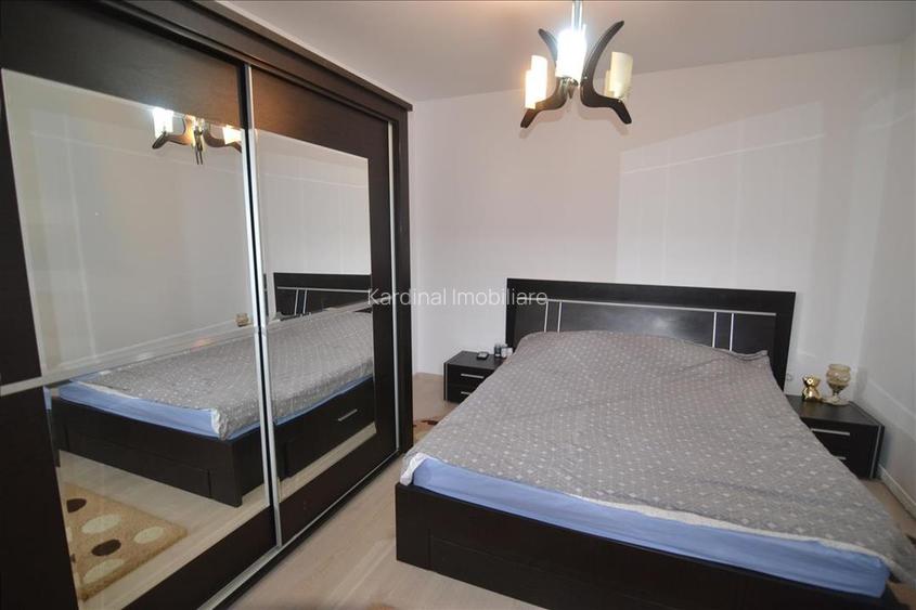 Inchiriere apartament 2 camere  etaj intermediar Tractorul- Goga - 5