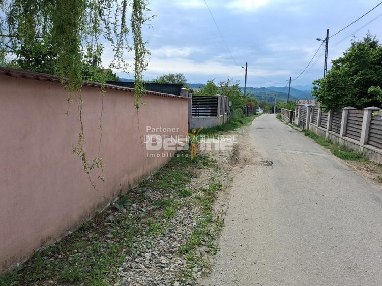Loturi teren intravilan în Dăești, cu utilități complete, solar și garaj - 10