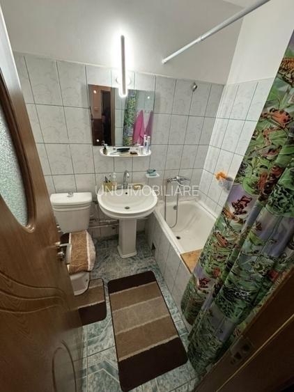 2 camere decomandat 52mp zona nicolina 1 in spate la lidl - 5