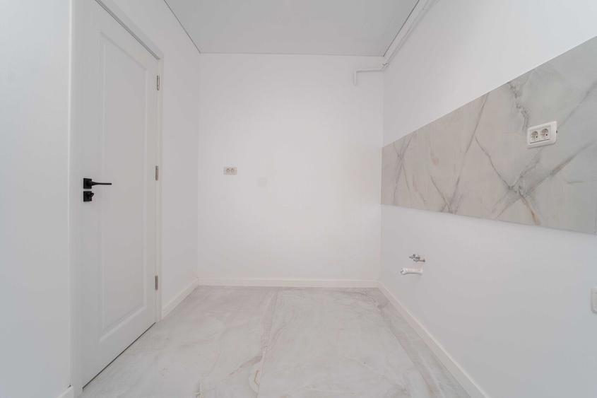 APARTAMENT CU 3 CAMERE & 2 BAI, NICOLINA LA BULEVARD, BLOC NOU