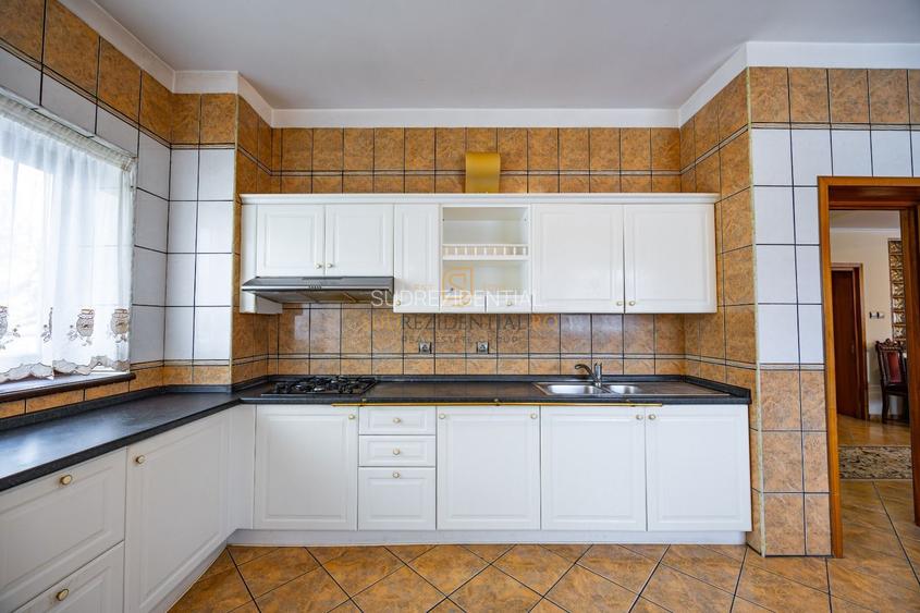 Vila impresionanta D+P+E+M | 500+ mp | teren 2652 mp | piscina - 9