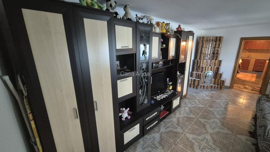 van casa sat Lungoci com. Fundeni pret 70000 euro negociabil - 7