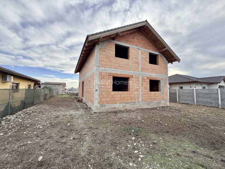 Casa individuala de 183 mp utili la rosu - Ianova - 2