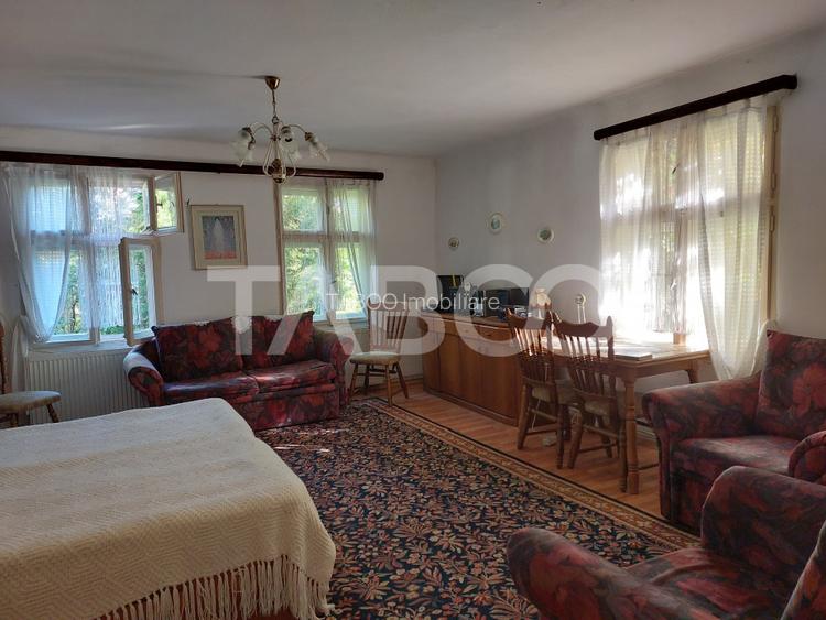 Casa de vanzare cu 2 apartamente separate si teren 500 mp Cisnadioara - 11