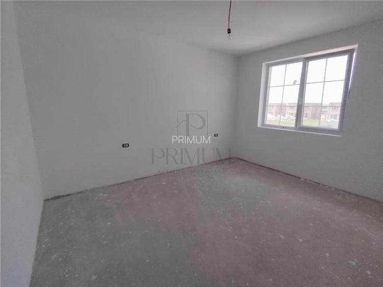 Duplex in zona excelenta - toate utilitatile - spatios - 6