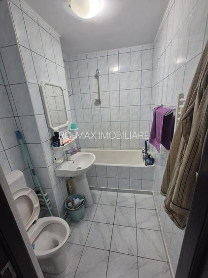 Ap 3 camere Titan - Piata Miniș mobilat/utilat - 11