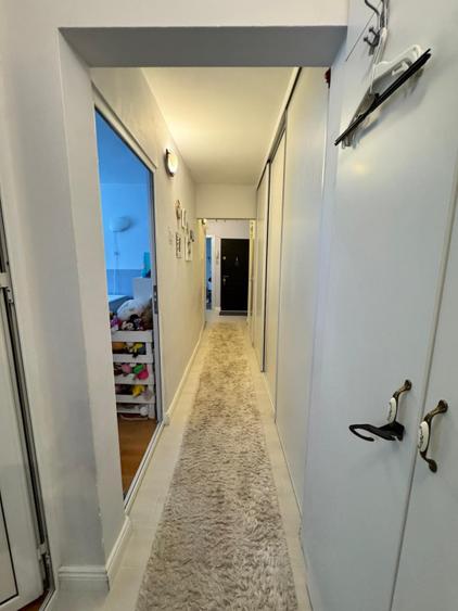Oportunitate! 3 camere decomandate, 64 mp utili, 2 băi, boxă subsol, pret nou