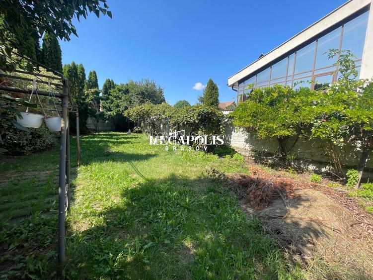 2 Case intr-o Curte/Zona Ultracentrala/Pretabil activitati Comerciale - 4