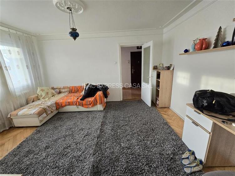 Apartament 2 cam, etaj 1/4, in Cantemir, semicentral - 2