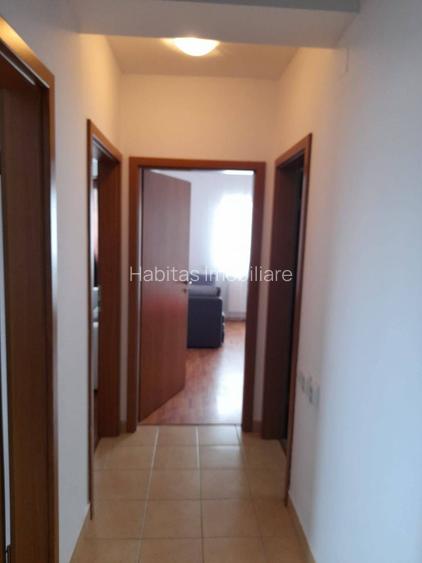 Apartament 2 camere, de vanzare, garaj,in Europa, zona benzinariei Mol - 6