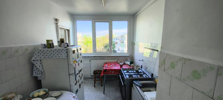 Apartament 3 camere decomandat  - zona Tiglina 1, cu vedere spre parc - 6