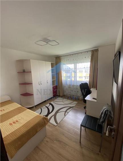 Apartament 3 camere, Intre Lacuri